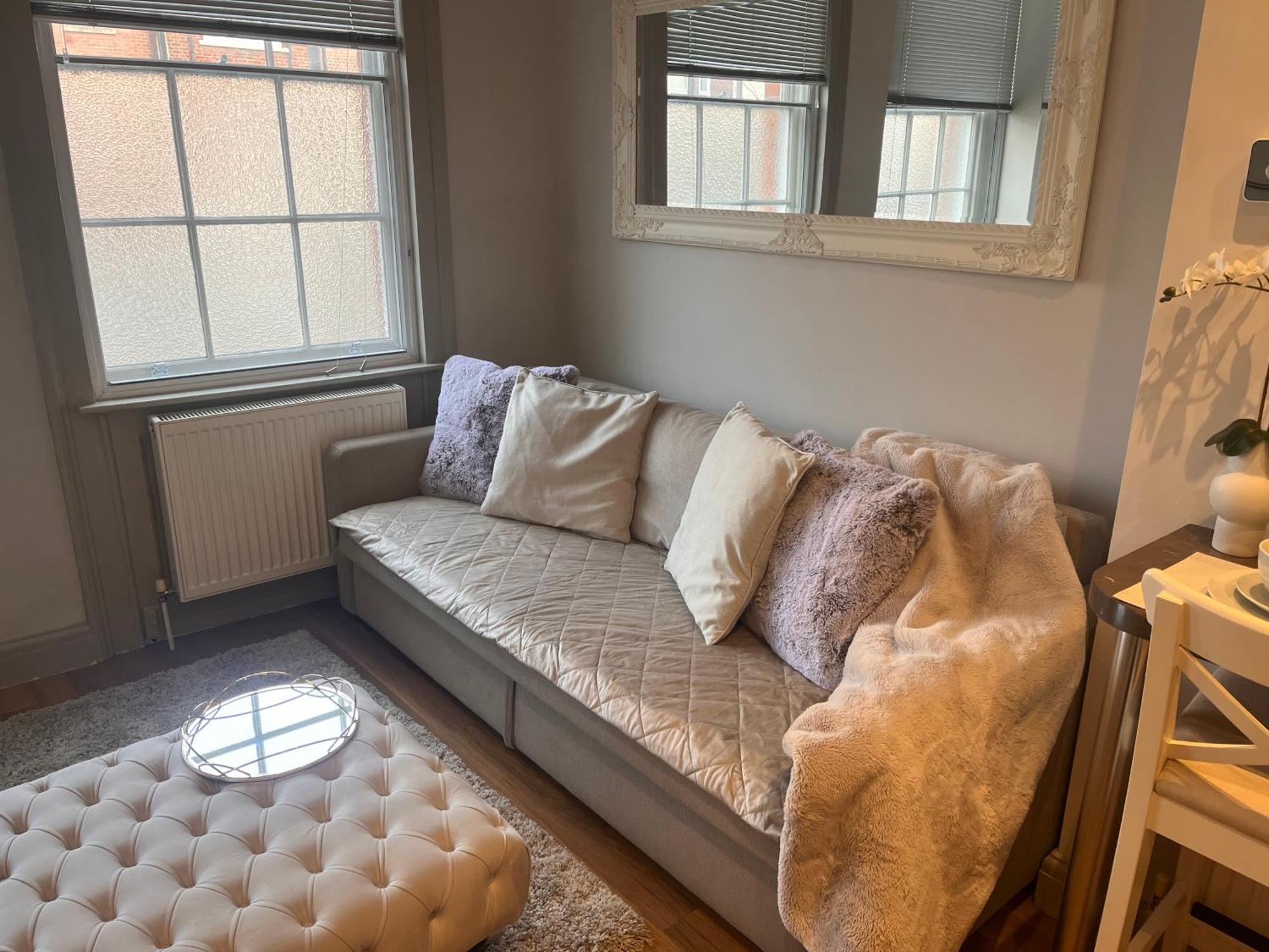 Central Private 1 Bed Flat Редінг Екстер'єр фото