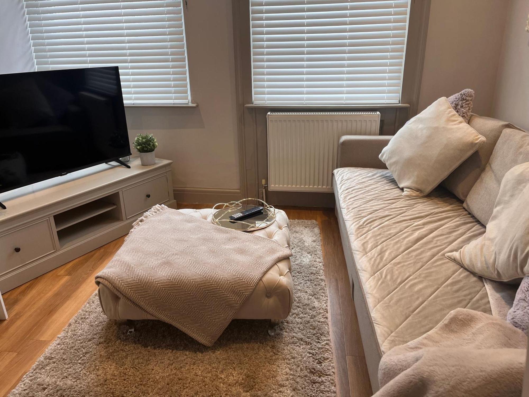 Central Private 1 Bed Flat Редінг Екстер'єр фото